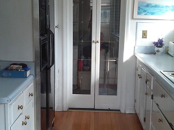 4th image of 4724 Lancaster Ave