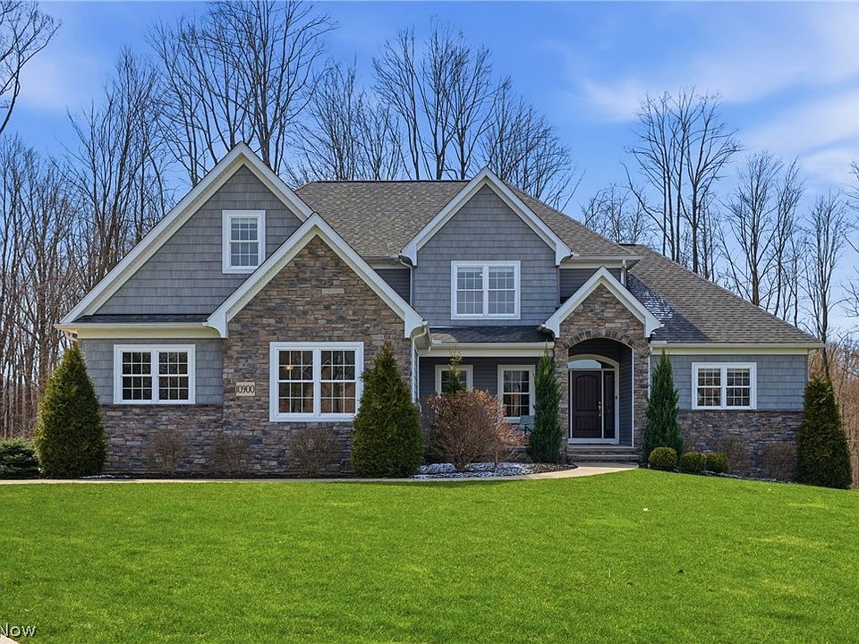 1st image of 10900 Angela Dr