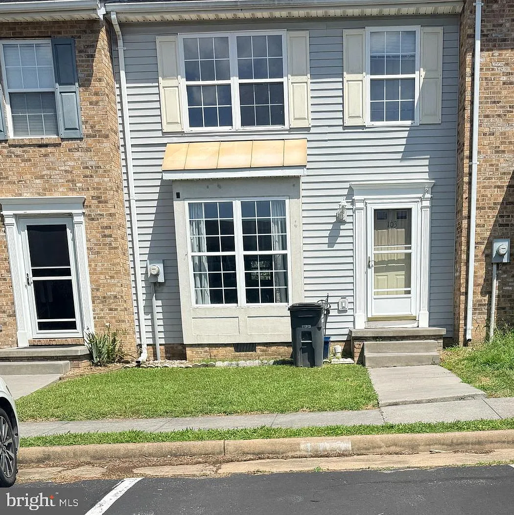 3 bed, 2.0 bath, 1214 sqft, $1,650 — Photo 1