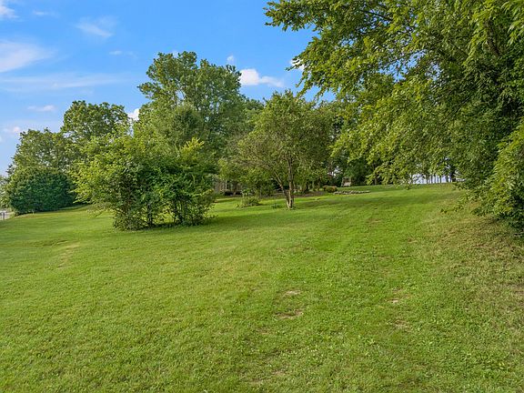 3rd image of 136 Bradley Ln
