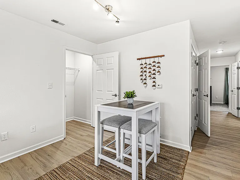 Arborwood Apartments — Photo 9