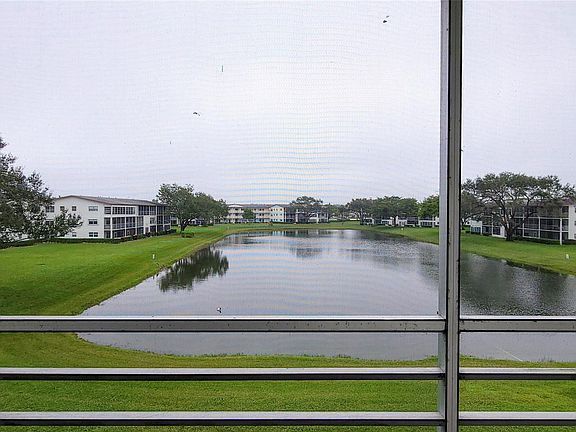2nd image of 160 Fanshaw D #160