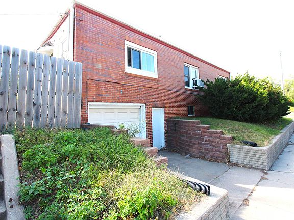 4th image of 718 N 35th St