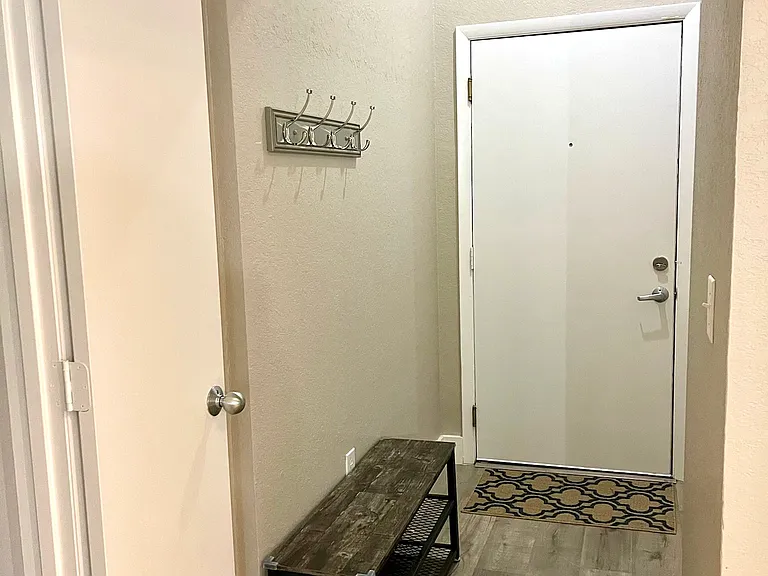 520 S Armenia Ave — Photo 20