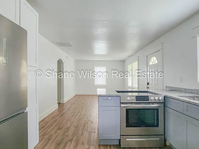 700 N Moore Rd — Photo 9