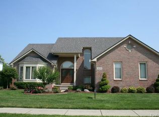 14043 Patterson Dr, Shelby Township, MI 48315