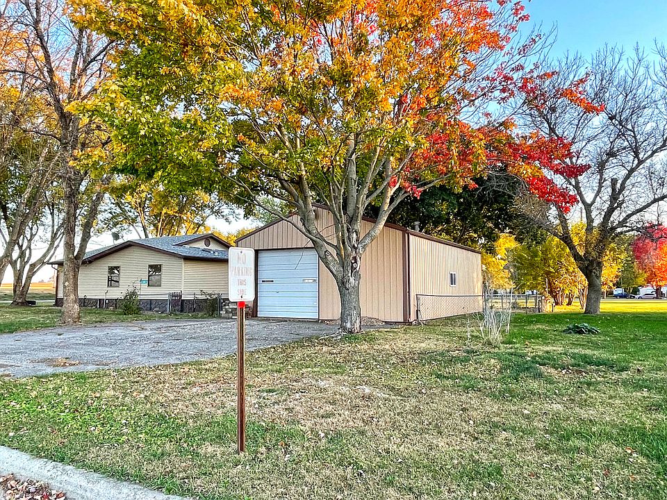 703 East St, Essex, IA 51638 Zillow