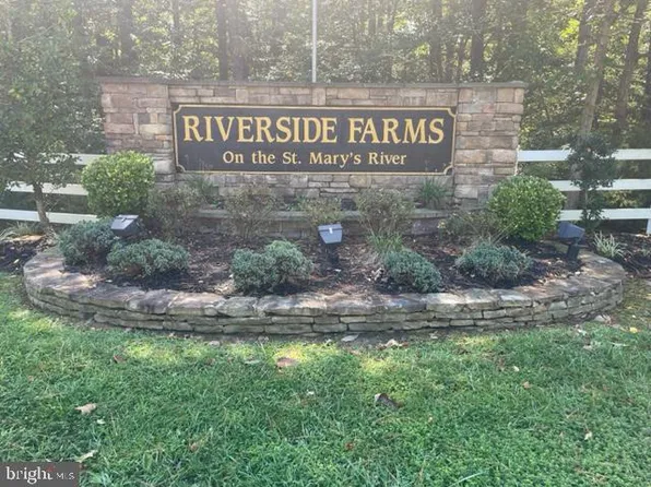 46175 Greens Rest Dr, Great Mills, MD 20634