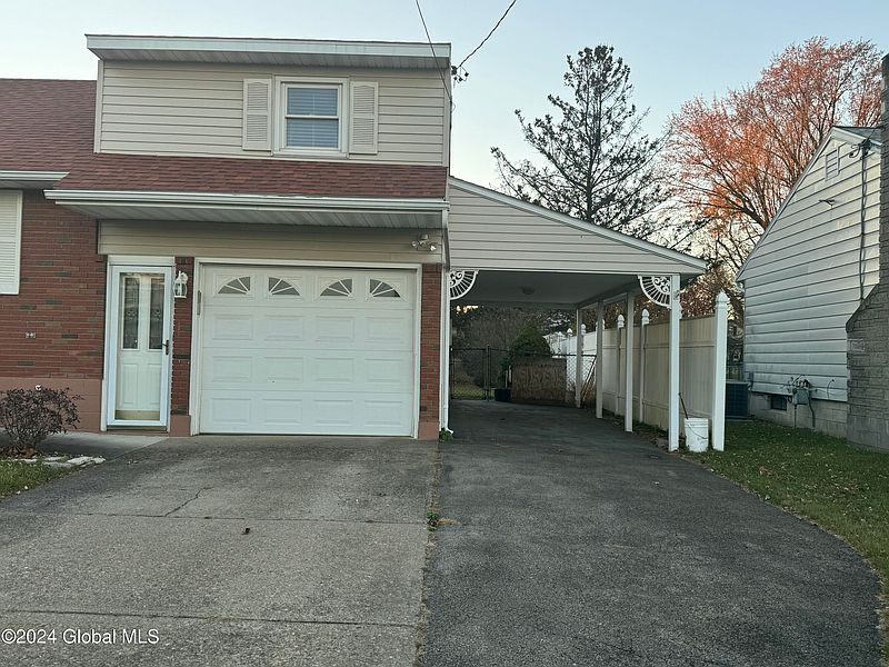 2nd image of 1008 Schuyler Avenue