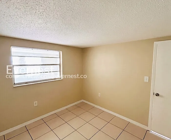 9130 Chatam Ln — Photo 18