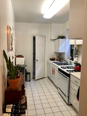 Rented by Corcoran | media 7