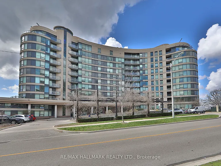18 Valley Woods Rd #Penthouse 206 — Photo 3