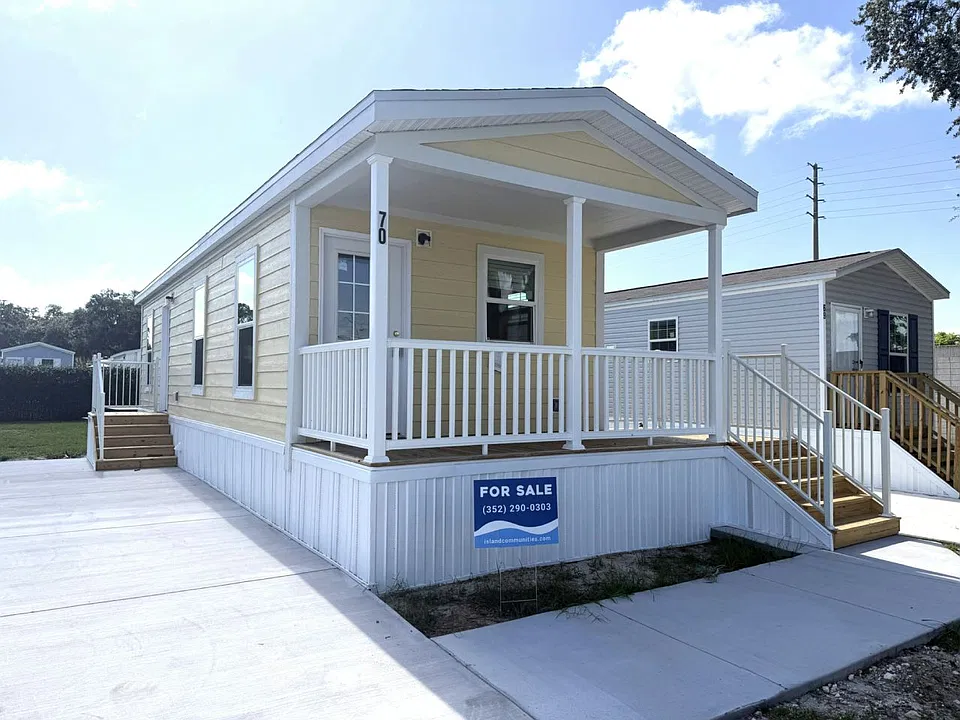 7250 E State Road 44 #70