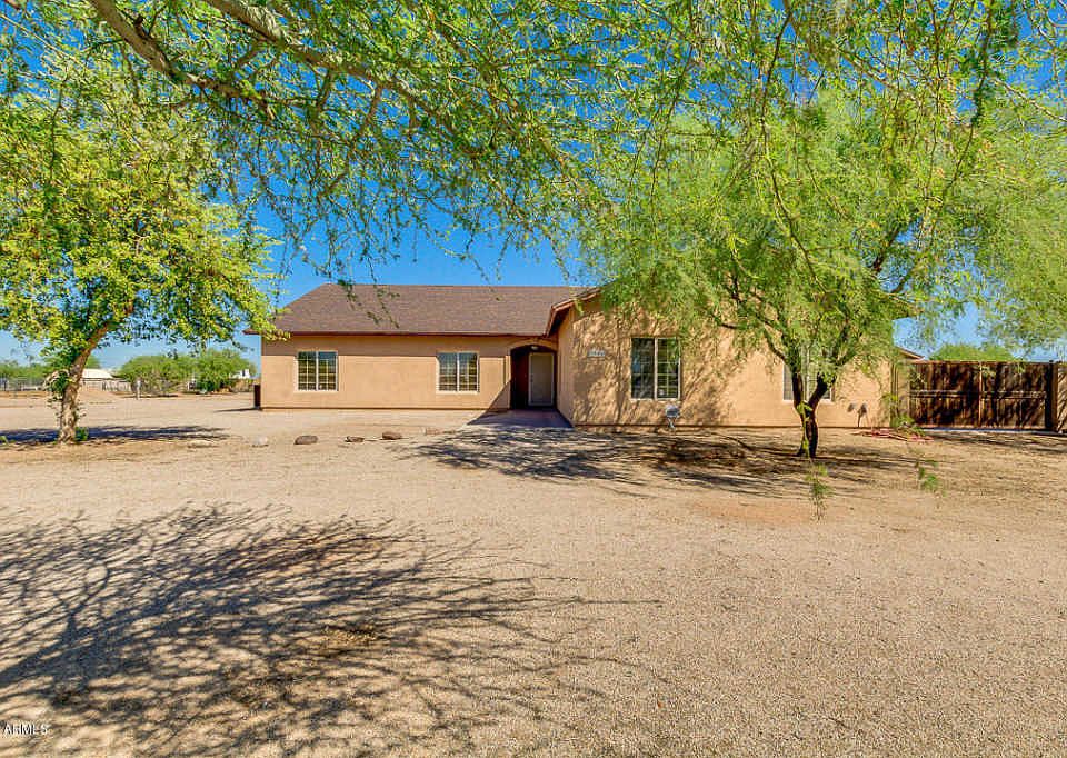 1st image of 3646 E Santa Clara Dr
