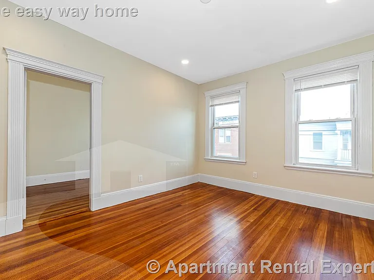 44 Brackett St #1 — Photo 12