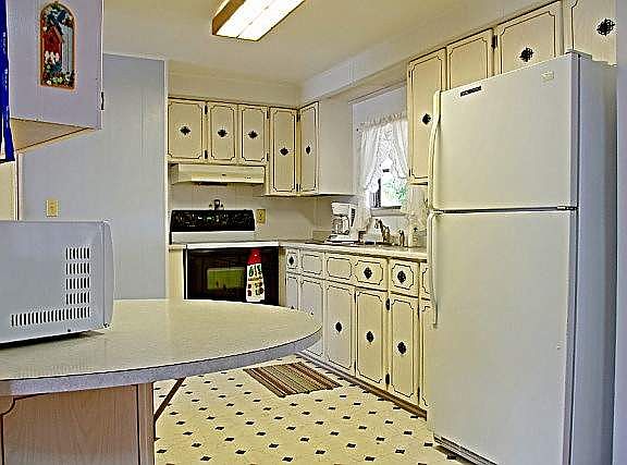3rd image of 1501 Alby Dr