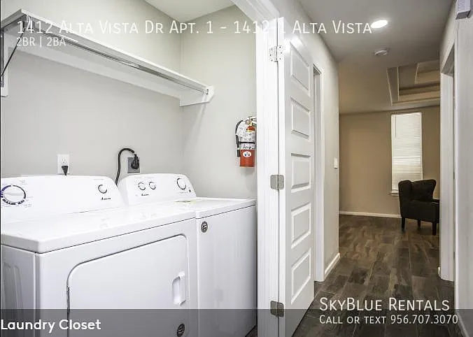 1412 Alta Vista Dr #1 — Photo 4