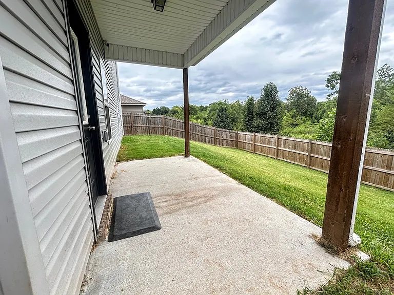 949 E Sparrow Cir — Photo 15