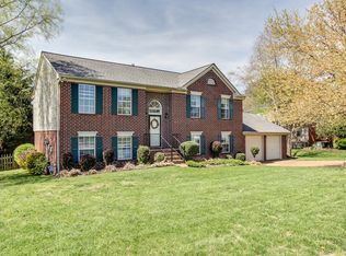 2611 Churchill Dr, Thompsons Station, TN 37179