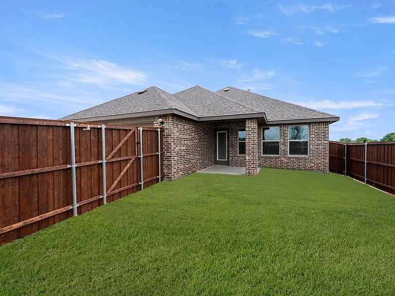 2817 Hay Ln — Photo 15