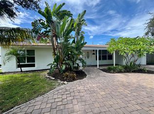 924 SE 8th Ct, Deerfield Beach, FL 33441