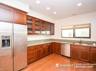 302 Zephyr Dr, Oakland, CA 94607