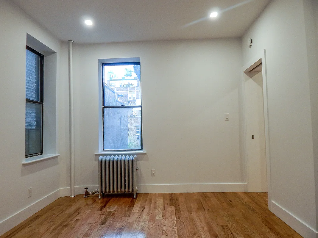 172 West 77th Street 4