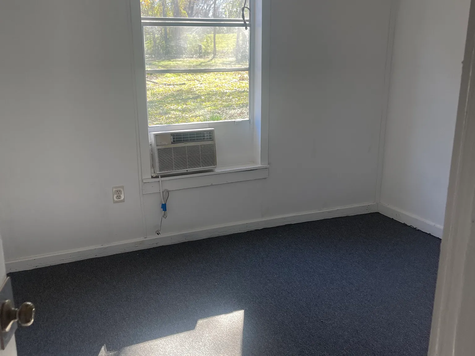 2 bed, 1000 sqft, $800 — Photo 4