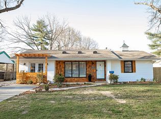 2379 E Manchester St, Springfield, MO 65804