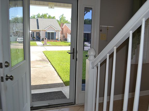 5th image of 132 Saxony Dr