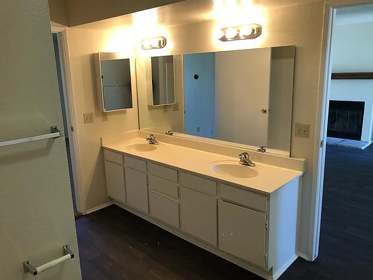 The Cape Apartments — Photo 17