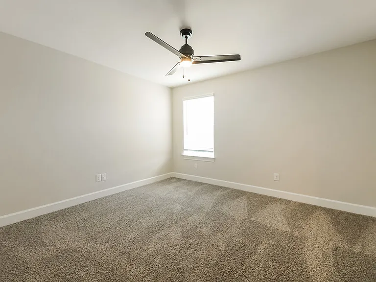 710 Princeton Hts — Photo 15
