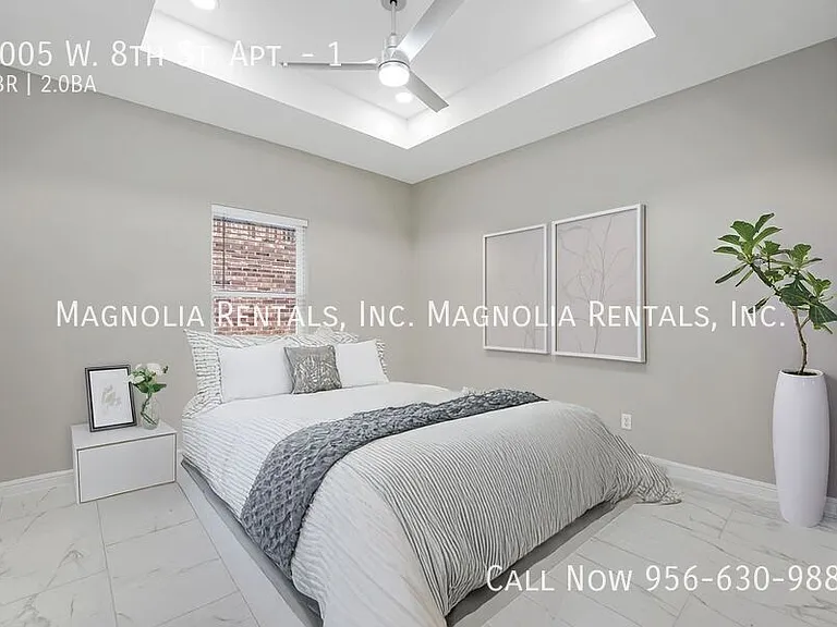 1005 W 8th St #1 — Photo 9