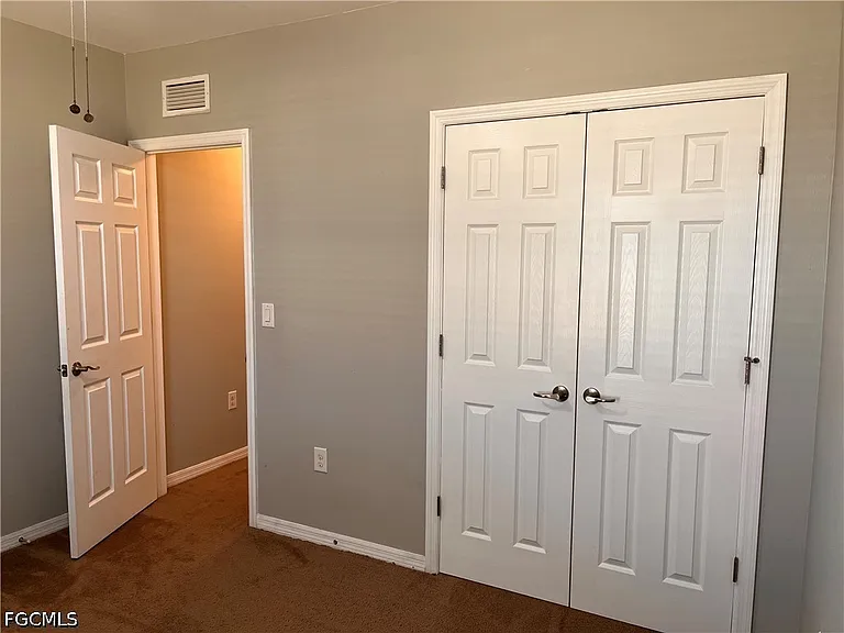10353 Canal Brook Ln — Photo 16