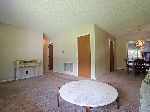 4th image of 505 Lynn Ave