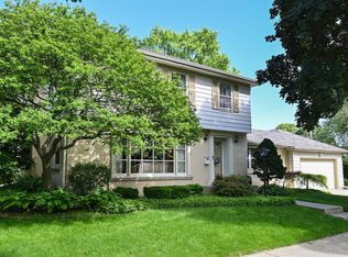 2230 N Swan Blvd, Milwaukee, WI 53226