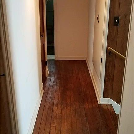 5th image of 13 Elkhurst Dr