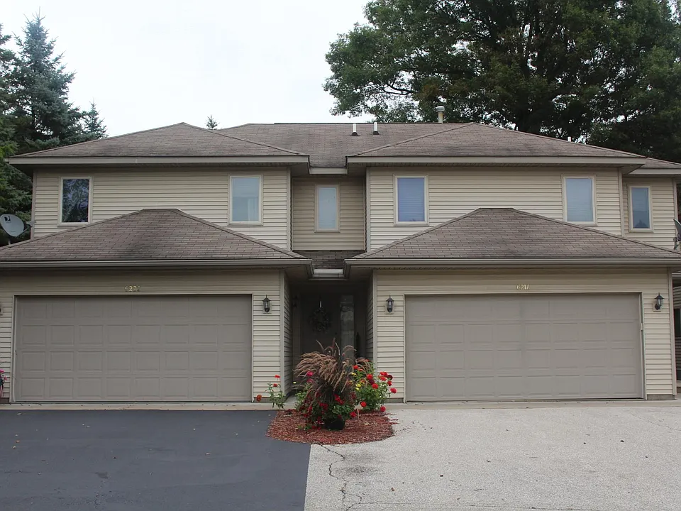 6218 Loretta Ln