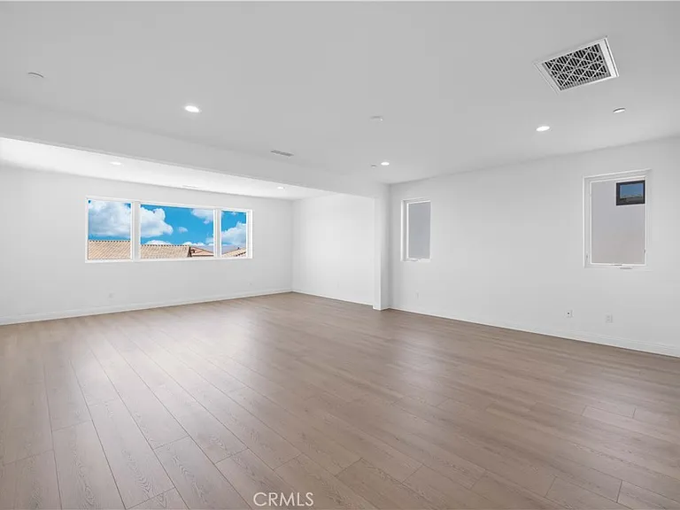 11712 N Churchill Way — Photo 16