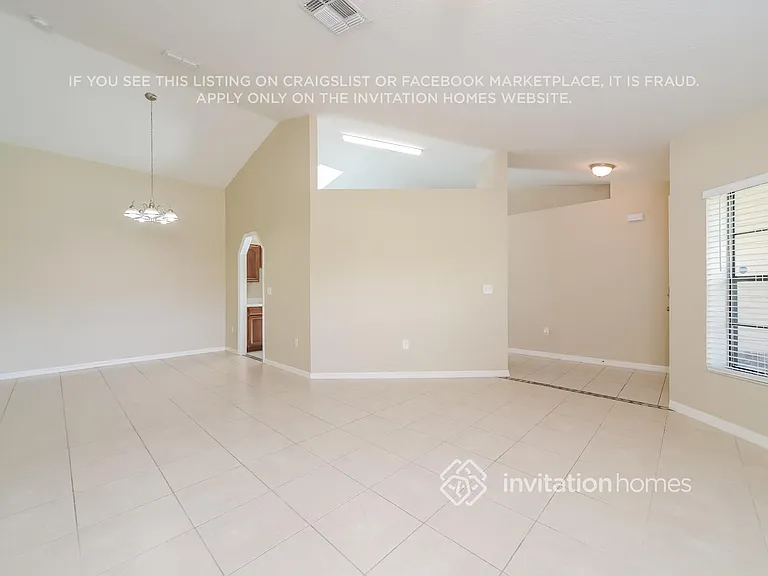 2442 Sweetwater Blvd — Photo 4