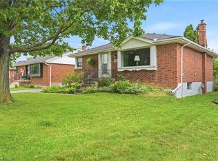 241 E 44th St, Hamilton, ON L8T 3H7