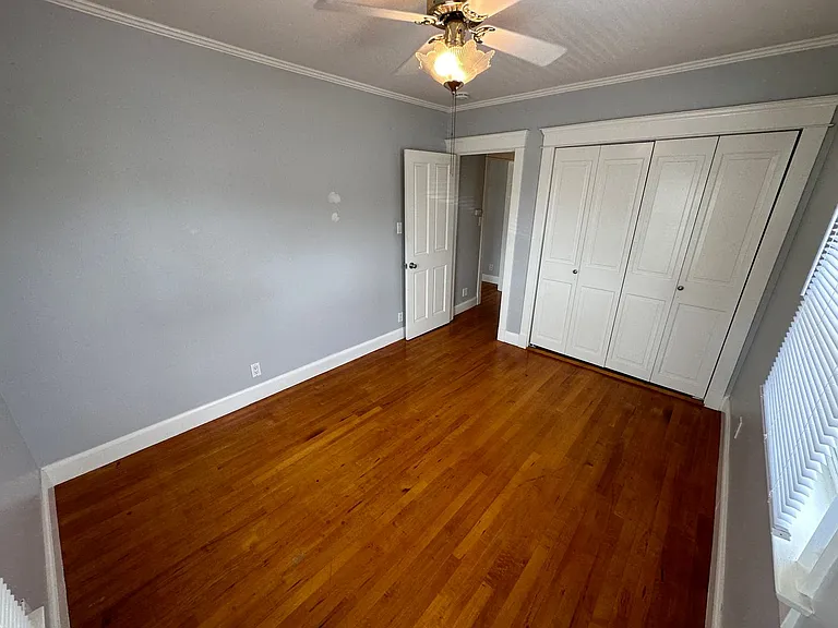 535 N Olive St — Photo 17