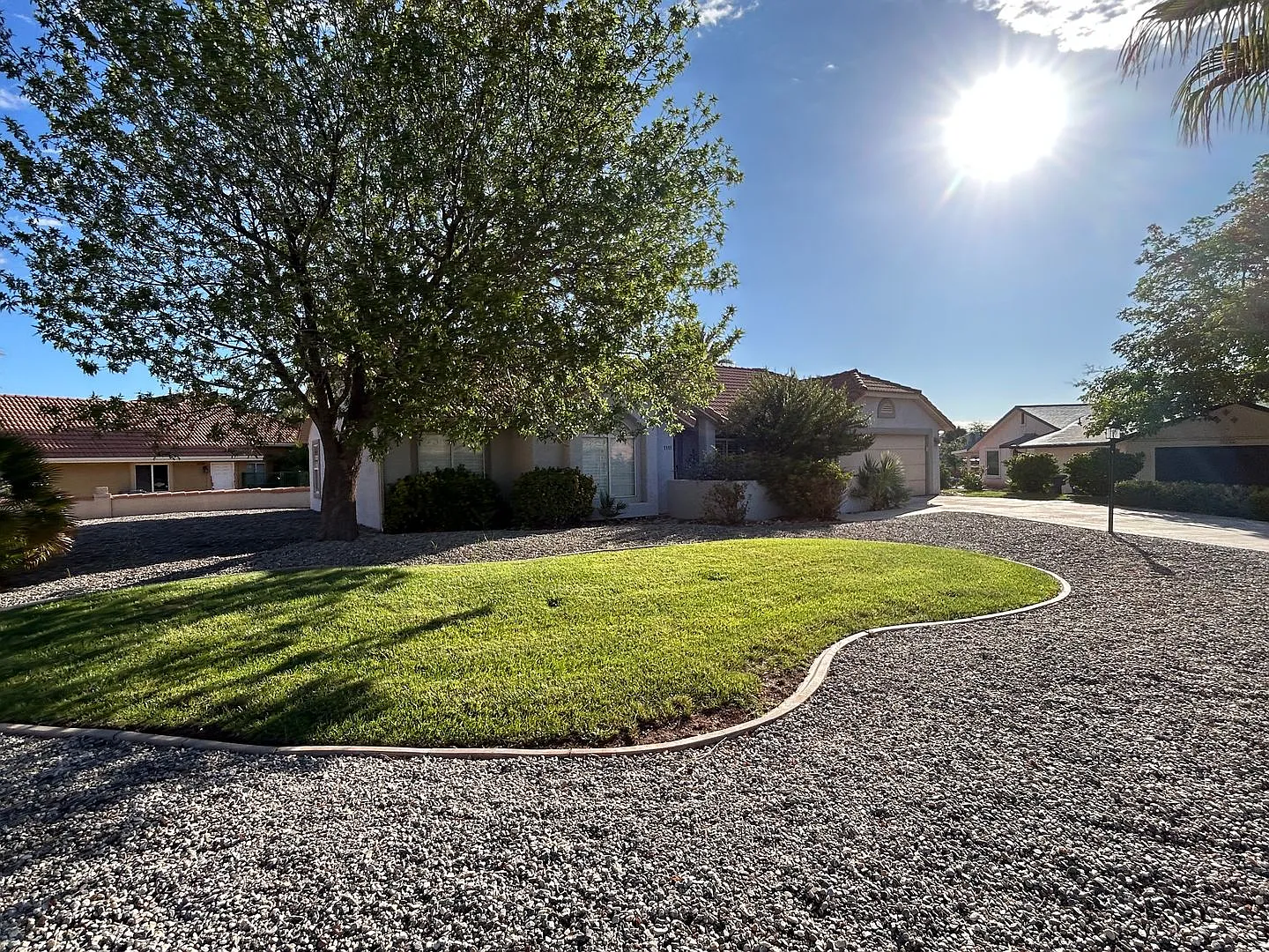 Available 10/1/2026Furnished 3 Bed, 2 Bath, 2 Car Garage Home — Photo 3