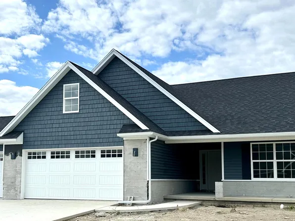 15038 Stonebridge Ln, Perrysburg, OH 43551