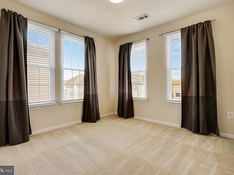 2465 Army Navy Dr #1-317 — Photo 15