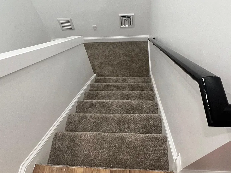 124 Crane Ave #B — Photo 12