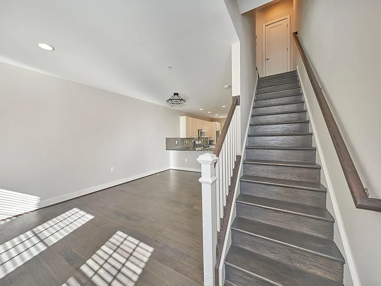 256 Bluemont Branch Ter SE — Photo 34