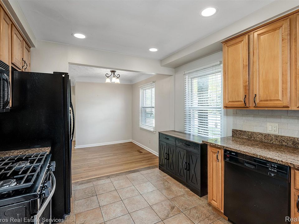 1283 E Melton Rd, photo 12