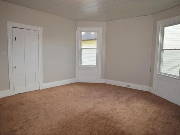 5th image of 1616 Castle Ave #Up
