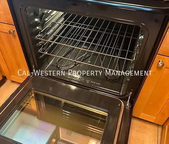 250 Palo Alto Ave #1 — Photo 29